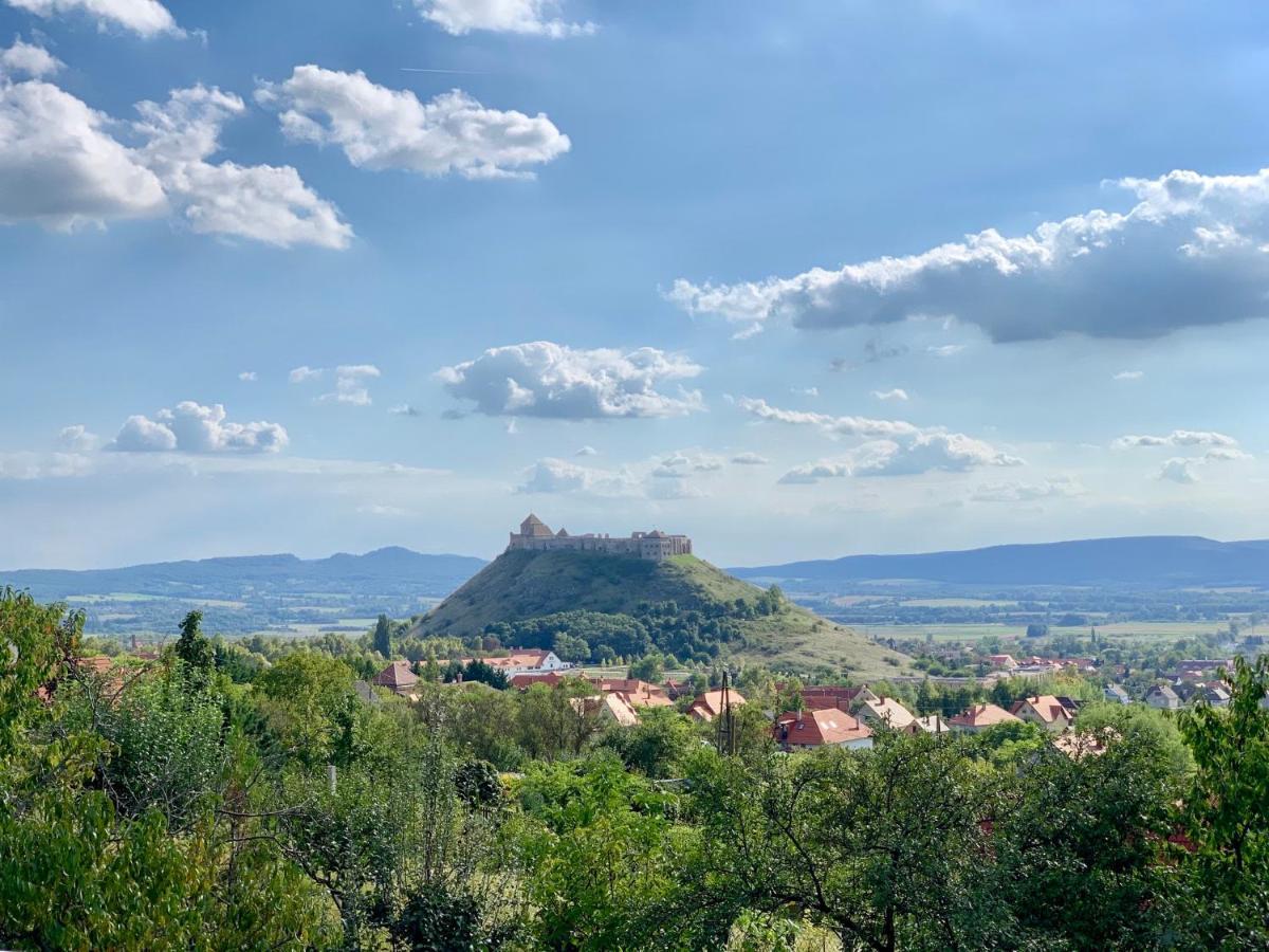 Fogado A Ket Toelgyfahoz Bed and Breakfast Sümeg Εξωτερικό φωτογραφία
